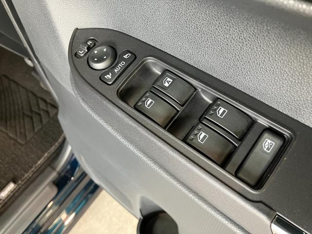 タントカスタムＲＳ　両側電動パワスラ　ＬＥＤ　前席シートヒーター衝突被害軽減ブレーキ　スマアシ　コーナーセンサー　ＬＥＤ　スマートキー　両側電動スライドドア　前席シートヒーター　オートエアコン　ナビ取付時用バックカメラ　ＣＤステレオ　ＥＴＣ　エコアイドル（滋賀県）の中古車