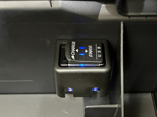 コペン２０ｔｈアニバーサリーエディション　フルセグナビ　ドラレコフルセグナビ　Ｂｌｕｅｔｏｏｔｈ　ＤＶＤ再生　ドライブレコーダー　ＥＴＣ車載器　パドルシフト　ＭＯＭＯ製ハンドル　レカロシート　ＢＢＳ製アルミ　シートヒーター　ＬＥＤ　オートライト　スマートキー（滋賀県）の中古車