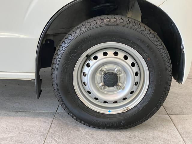 エブリイＰＡリミテッド　４ＷＤ　５ＭＴ　走行４万８千キロ弱パートタイム４ＷＤ　５速ミッション　ＡＭ／ＦＭラジオ　キーレスエントリー　マニュアルレベリング　マニュアルエアコン（滋賀県）の中古車