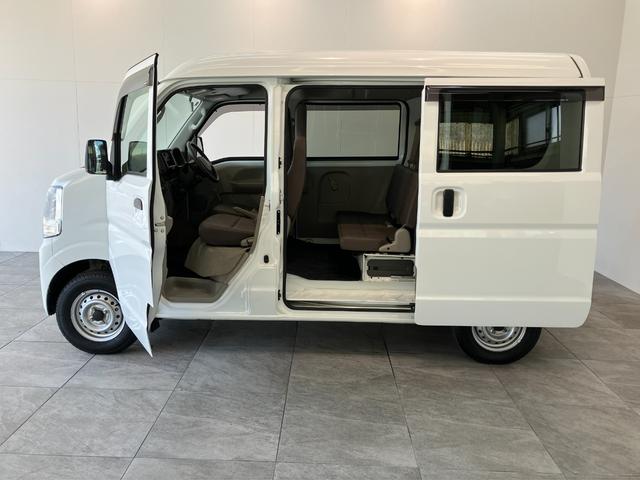 エブリイＰＡリミテッド　４ＷＤ　５ＭＴ　走行４万８千キロ弱パートタイム４ＷＤ　５速ミッション　ＡＭ／ＦＭラジオ　キーレスエントリー　マニュアルレベリング　マニュアルエアコン（滋賀県）の中古車