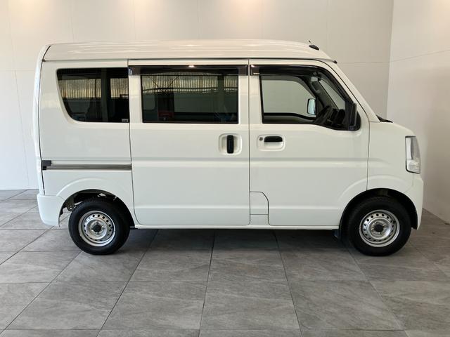 エブリイＰＡリミテッド　４ＷＤ　５ＭＴ　走行４万８千キロ弱パートタイム４ＷＤ　５速ミッション　ＡＭ／ＦＭラジオ　キーレスエントリー　マニュアルレベリング　マニュアルエアコン（滋賀県）の中古車