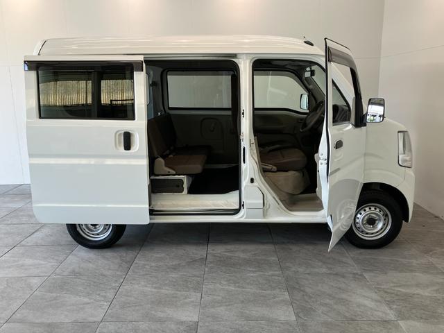 エブリイＰＡリミテッド　４ＷＤ　５ＭＴ　走行４万８千キロ弱パートタイム４ＷＤ　５速ミッション　ＡＭ／ＦＭラジオ　キーレスエントリー　マニュアルレベリング　マニュアルエアコン（滋賀県）の中古車