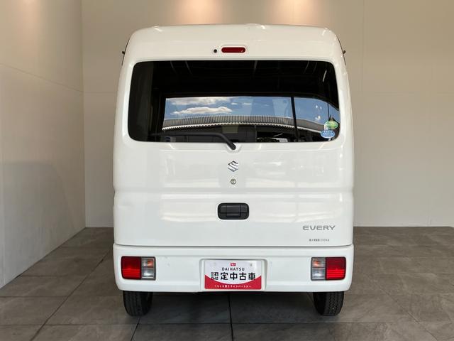 エブリイＰＡリミテッド　４ＷＤ　５ＭＴ　走行４万８千キロ弱パートタイム４ＷＤ　５速ミッション　ＡＭ／ＦＭラジオ　キーレスエントリー　マニュアルレベリング　マニュアルエアコン（滋賀県）の中古車