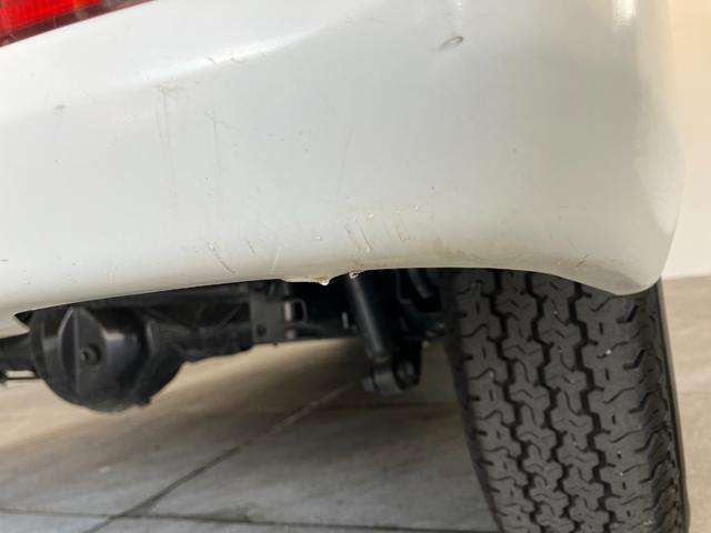 エブリイＰＡリミテッド　４ＷＤ　５ＭＴ　走行４万８千キロ弱パートタイム４ＷＤ　５速ミッション　ＡＭ／ＦＭラジオ　キーレスエントリー　マニュアルレベリング　マニュアルエアコン（滋賀県）の中古車