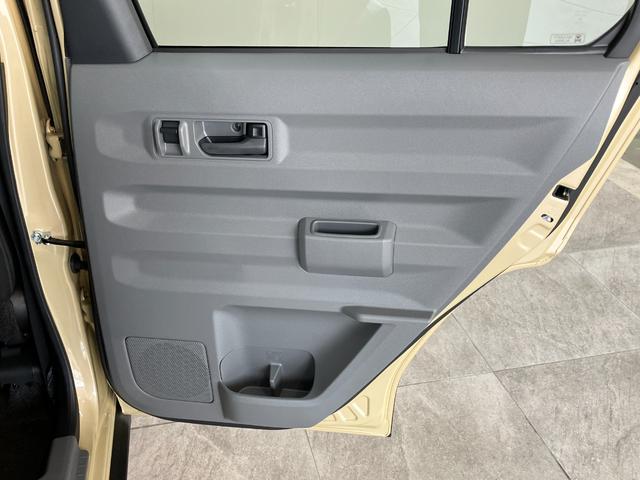 タフトＧ　ダーククロムベンチャー　クルコン　届出済未使用車衝突被害軽減ブレーキ　コーナーセンサー　バックカメラ（ナビ装着時用）　クルーズコントロール　前席シートヒーター　ＬＥＤ　オートライト　スカイフィールトップ　スマートキー　エコアイドル　届出済未使用車（滋賀県）の中古車