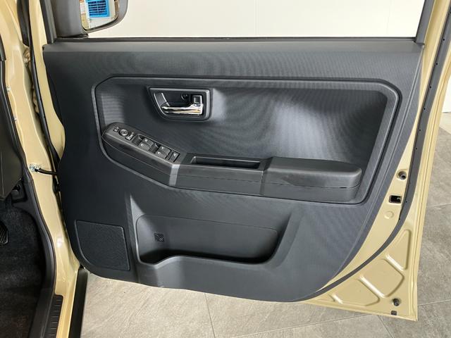 タフトＧ　ダーククロムベンチャー　クルコン　届出済未使用車衝突被害軽減ブレーキ　コーナーセンサー　バックカメラ（ナビ装着時用）　クルーズコントロール　前席シートヒーター　ＬＥＤ　オートライト　スカイフィールトップ　スマートキー　エコアイドル　届出済未使用車（滋賀県）の中古車
