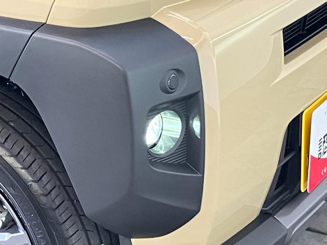 タフトＧ　ダーククロムベンチャー　クルコン　届出済未使用車衝突被害軽減ブレーキ　コーナーセンサー　バックカメラ（ナビ装着時用）　クルーズコントロール　前席シートヒーター　ＬＥＤ　オートライト　スカイフィールトップ　スマートキー　エコアイドル　届出済未使用車（滋賀県）の中古車