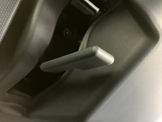 タフトＧ　ダーククロムベンチャー　クルコン　届出済未使用車衝突被害軽減ブレーキ　コーナーセンサー　バックカメラ（ナビ装着時用）　クルーズコントロール　前席シートヒーター　ＬＥＤ　オートライト　スカイフィールトップ　スマートキー　エコアイドル　届出済未使用車（滋賀県）の中古車