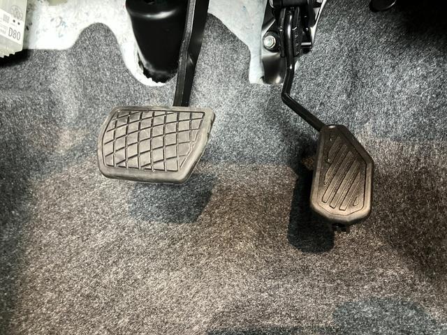 タフトＧ　ダーククロムベンチャー　クルコン　届出済未使用車衝突被害軽減ブレーキ　コーナーセンサー　バックカメラ（ナビ装着時用）　クルーズコントロール　前席シートヒーター　ＬＥＤ　オートライト　スカイフィールトップ　スマートキー　エコアイドル　届出済未使用車（滋賀県）の中古車