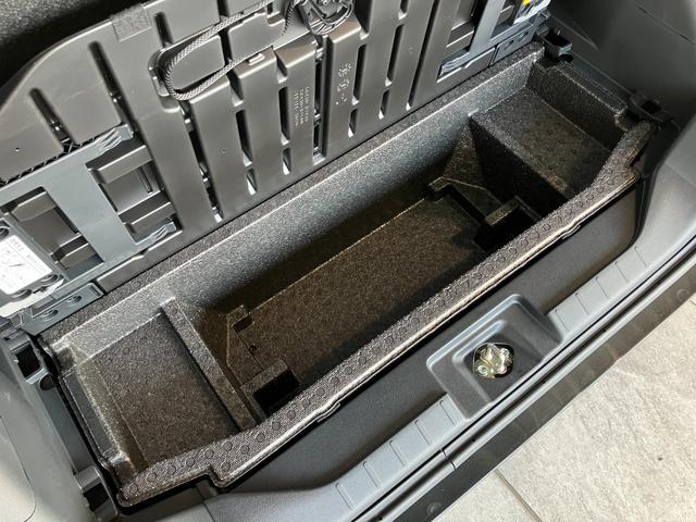 タントカスタムＸ　両側電動スライドドア　ＬＥＤ　届出済未使用車衝突被害軽減ブレーキ　コーナーセンサー　バックカメラ（ナビ装着時用）　両側電動スライドドア　前席シートヒーター　電動パーキングブレーキ　ＬＥＤ　オートライト　オートエアコン　スマートキー　エコアイドル（滋賀県）の中古車