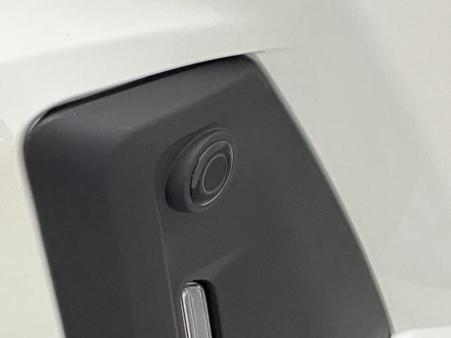 トールカスタムＧ　９型ディスプレイオーディオ　クルーズコントロール衝突被害軽減ブレーキ　コーナーセンサー　９インチディスプレイオーディオ　フルセグ　Ｂｌｕｅｔｏｏｔｈ　Ｂカメラ　クルーズコントロール　両側電動スライド　ＬＥＤ　オートライト　スマートキー　エコアイドル（滋賀県）の中古車