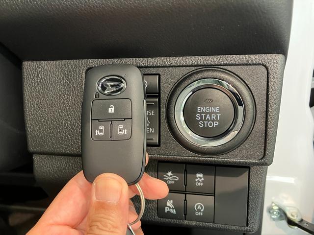 ムーヴキャンバスストライプスＧ　届出済未使用車　両側電動スライドドア衝突被害軽減ブレーキ　スマアシ　コーナーセンサー　ＬＥＤ　スマートキー　両側電動スライドドア　前席シートヒーター　オートエアコン　ナビ取付時用バックカメラ　オートライト（滋賀県）の中古車