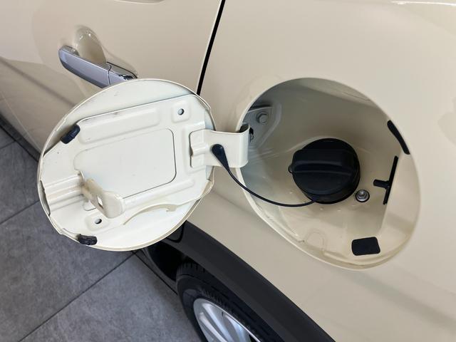 アルトラパンＸ　ワンセグナビ　バックカメラ　運転席シートヒーター　ＨＩＤ衝突被害軽減ブレーキ　ワンセグナビ　バックカメラ　ＥＴＣ車載器　運転席シートヒーター　ＨＩＤ　オートライト　オートエアコン　スマートキー　エコアイドル（滋賀県）の中古車