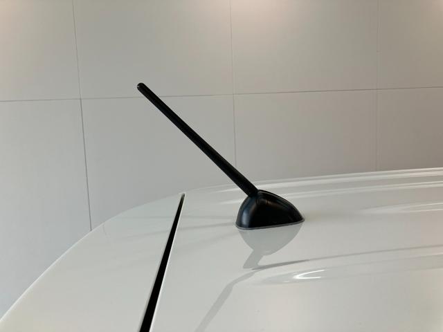アルトラパンＸ　ワンセグナビ　バックカメラ　運転席シートヒーター　ＨＩＤ衝突被害軽減ブレーキ　ワンセグナビ　バックカメラ　ＥＴＣ車載器　運転席シートヒーター　ＨＩＤ　オートライト　オートエアコン　スマートキー　エコアイドル（滋賀県）の中古車