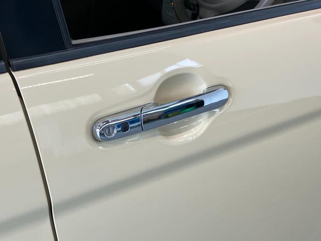 アルトラパンＸ　ワンセグナビ　バックカメラ　運転席シートヒーター　ＨＩＤ衝突被害軽減ブレーキ　ワンセグナビ　バックカメラ　ＥＴＣ車載器　運転席シートヒーター　ＨＩＤ　オートライト　オートエアコン　スマートキー　エコアイドル（滋賀県）の中古車