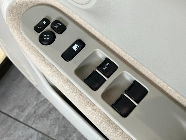 アルトラパンＸ　ワンセグナビ　バックカメラ　運転席シートヒーター　ＨＩＤ衝突被害軽減ブレーキ　ワンセグナビ　バックカメラ　ＥＴＣ車載器　運転席シートヒーター　ＨＩＤ　オートライト　オートエアコン　スマートキー　エコアイドル（滋賀県）の中古車
