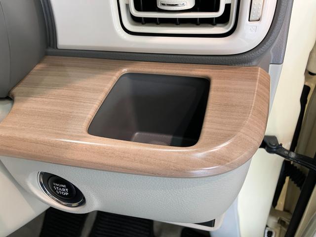 アルトラパンＸ　ワンセグナビ　バックカメラ　運転席シートヒーター　ＨＩＤ衝突被害軽減ブレーキ　ワンセグナビ　バックカメラ　ＥＴＣ車載器　運転席シートヒーター　ＨＩＤ　オートライト　オートエアコン　スマートキー　エコアイドル（滋賀県）の中古車