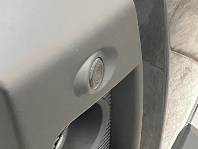 タフトＧターボ　ダーククロムベンチャー　クルコン　届出済未使用車衝突被害軽減ブレーキ　コーナーセンサー　ターボ　バックカメラ（ナビ装着時用）　前席シートヒーター　電動パーキング　クルーズコントロール　ＬＥＤ　オートライト　オートエアコン　スマートキー　エコアイドル（滋賀県）の中古車