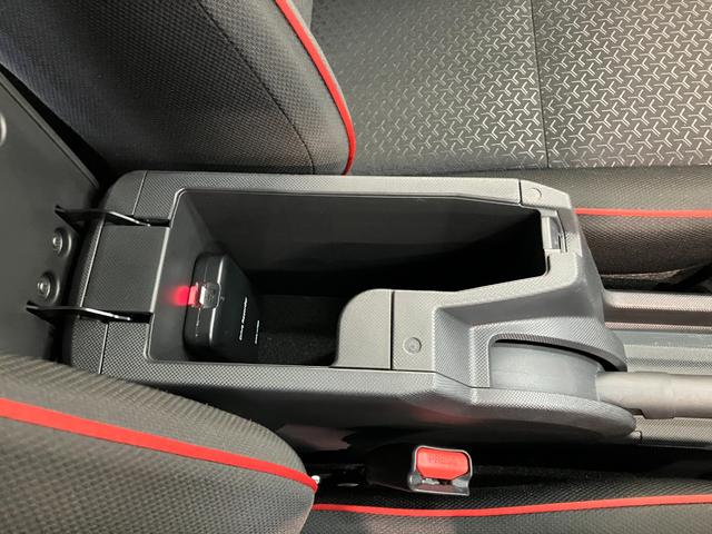ロッキーＧ　４ＷＤ　フルセグナビ　パノラマカメラ　レーダークルコン衝突被害軽減ブレーキ　コーナーセンサー　フルセグナビ　Ｂｌｕｅｔｏｏｔｈ　ＤＶＤ再生　Ｂｌｕｅｔｏｏｔｈ　ＵＳＢ　パノラマカメラ　前後ドラレコ　ＬＥＤ　オートライト　レーダークルーズコントロール（滋賀県）の中古車