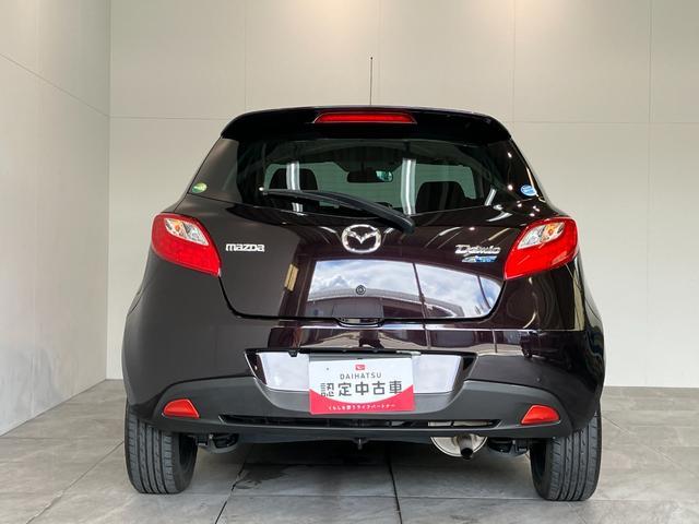 デミオ１３−スカイアクティブ　フルセグナビ　Ｂカメラ　車検整備付衝突被害軽減ブレーキ　フルセグナビ　ＤＶＤ再生　Ｂｌｕｅｔｏｏｔｈ　ＵＳＢ　バックカメラ　ＥＴＣ　オートライト　オートエアコン　スマートキー　電動格納式ドアミラー　エコアイドル（滋賀県）の中古車