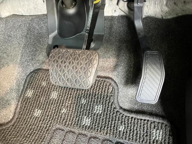 デミオ１３−スカイアクティブ　フルセグナビ　Ｂカメラ　車検整備付衝突被害軽減ブレーキ　フルセグナビ　ＤＶＤ再生　Ｂｌｕｅｔｏｏｔｈ　ＵＳＢ　バックカメラ　ＥＴＣ　オートライト　オートエアコン　スマートキー　電動格納式ドアミラー　エコアイドル（滋賀県）の中古車