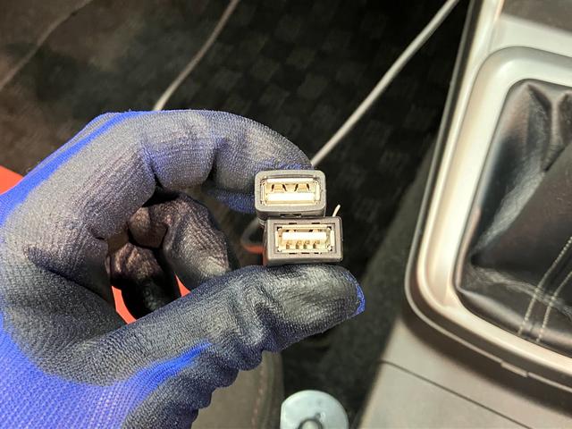 コペンエクスプレイＳ　５ＭＴ　フルセグナビ　ドラレコ　バックカメラ５ＭＴ　ターボ　ビルシュタイン製ショックアブソーバー　レカロシート　ＭＯＭＯ製ステアリング　フルセグナビ　バックカメラ　ＤＶＤ再生　Ｂｌｕｅｔｏｏｔｈ　ＵＳＢ　ドラレコ　ＬＥＤ　スマートキー（滋賀県）の中古車