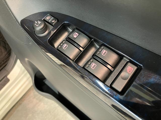 タントカスタムＲＳトップエディションＳＡ２　４ＷＤ　ナビ　Ｂカメラ衝突被害軽減ブレーキ　スマアシ２　フルセグナビ　Ｂｌｕｅｔｏｏｔｈ　ＤＶＤ　ＵＳＢ　バックカメラ　４ＷＤ　ターボ　両側電動スライドドア　ＬＥＤ　オートライト　スマートキー　エコアイドル（滋賀県）の中古車