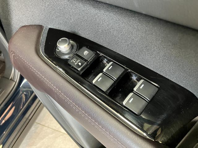 ＣＸ−８２５Ｓ　プロアクティブ　ディスプレイオーディオ　後席モニター衝突被害軽減ブレーキ　コーナーセンサー　ディスプレイオーディオ　ＤＶＤ　Ｂｌｕｅｔｏｏｔｈ　ＵＳＢ　　全周囲カメラ　フリップダウンモニター　ＥＴＣ　前席シートヒーター　レーダークルコン　スマートキー（滋賀県）の中古車