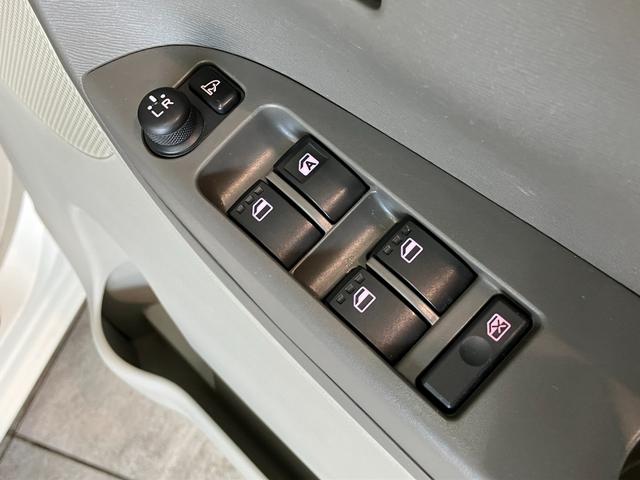 タントスローパー　フルセグナビ　両側スライドドア　車検整備付車いす乗降車　フルセグナビ　ＤＶＤ再生　Ｂｌｕｅｔｏｏｔｈ　ＵＳＢ　キーレス　電動格納式ドアミラー　マニュアルレベリング　マニュアルエアコン　エコアイドル　ウインチリモコン（滋賀県）の中古車