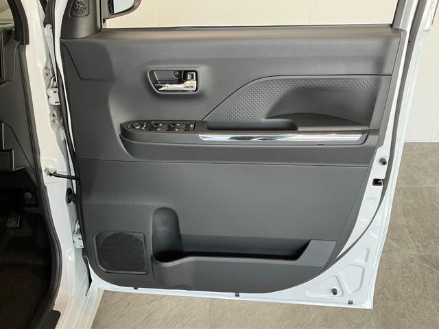 タントカスタムＸ　９型ディスプレイオーディオ　届出済未使用車衝突被害軽減ブレーキ　コーナーセンサー　９インチディスプレイオーディオ　フルセグ　Ｂｌｕｅｔｏｏｔｈ　ＵＳＢ　バックカメラ　両側電動スライドドア　前席シートヒーター　ＬＥＤ　オートエアコン（滋賀県）の中古車