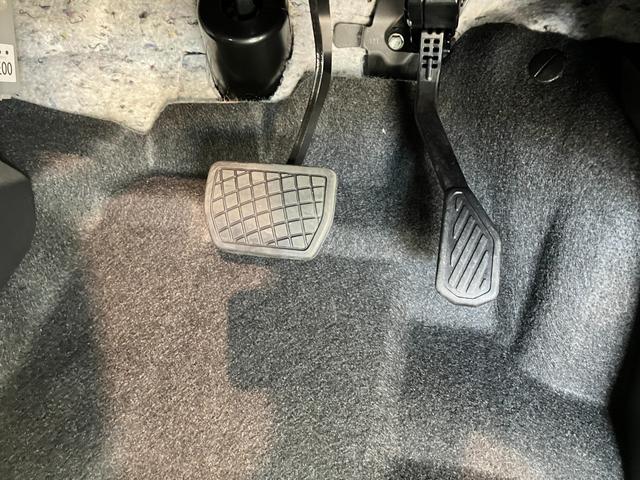 タントカスタムＸ　９型ディスプレイオーディオ　届出済未使用車衝突被害軽減ブレーキ　コーナーセンサー　９インチディスプレイオーディオ　フルセグ　Ｂｌｕｅｔｏｏｔｈ　ＵＳＢ　バックカメラ　両側電動スライドドア　前席シートヒーター　ＬＥＤ　オートエアコン（滋賀県）の中古車