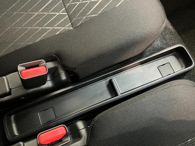 アトレーＲＳ　４ＷＤ　ターボ　両側電動スライドドア　届出済未使用車衝突被害軽減ブレーキ　コーナーセンサー　電子制御式４ＷＤ　ターボ　バックカメラ（ナビ装着時用）　両側電動スライドドア　クルーズコントロール　ＬＥＤ　オートライト　スマートキー　エコアイドル（滋賀県）の中古車
