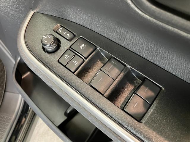 ノアＳ−Ｇ　１０型ナビ　Ｂカメラ　レーダークルコン　ＴＳＳ追突被害軽減ブレーキ　ＴＳＳ　コーナーセンサー　ＬＥＤ　スマートキー　左側電動スライドドア　１０型ナビ　Ｂｌｕｅｔｏｏｔｈ　ＵＳＢ　ドラレコ　レーダークルーズコントロール（滋賀県）の中古車