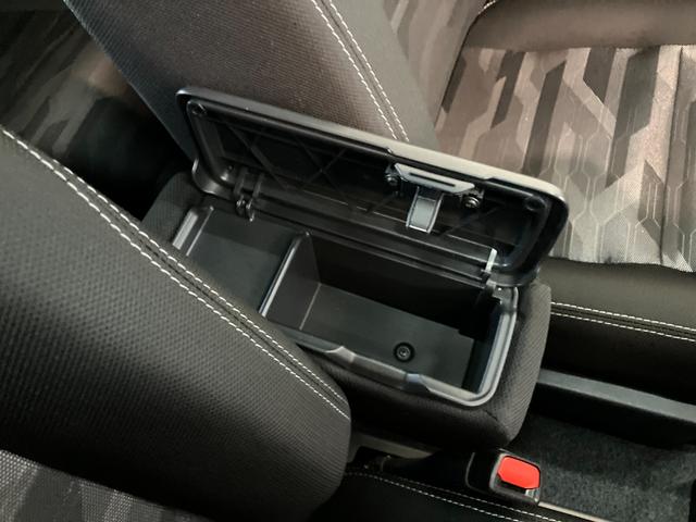 タフトＧクロムベンチャー　４ＷＤ　９型ナビ　Ｐカメラ　前後ドラレコ衝突被害軽減ブレーキ　コーナーセンサー　９インチフルセグナビ　パノラマカメラ　ＤＶＤ　Ｂｌｕｅｔｏｏｔｈ　ＵＳＢ　前後ドラレコ　前席シートヒーター　電動パーキング　ＬＥＤ　スマートキー　エコアイドル（滋賀県）の中古車