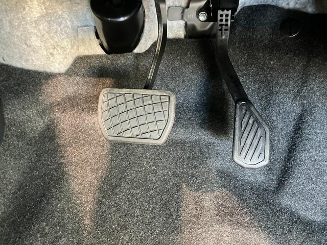 ムーヴキャンバスストライプスＧ　９型ディスプレイオーディオ　届出済未使用車衝突被害軽減ブレーキ　コーナーセンサー　９型ディスプレイオーディオ　バックカメラ　Ｂｌｕｅｔｏｏｔｈ　ＵＳＢ　両側電動スライドドア　前席シートヒーター　ＬＥＤ　ワイヤレス充電器（Ｑｉ）　エコアイドル（滋賀県）の中古車