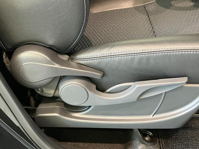 タントカスタムＲＳ　ターボ　両側電動スライドドア　スマートキー衝突被害軽減ブレーキ　コーナーセンサー　ターボ　バックカメラ（ナビ装着時用）　両側電動スライドドア　前席シートヒーター　電動パーキングブレーキ　ＬＥＤ　オートライト　オートエアコン　エコアイドル（滋賀県）の中古車