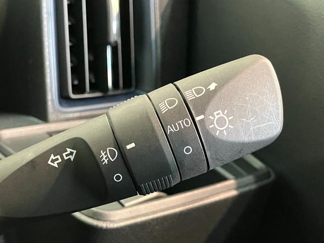 タントカスタムＲＳ　ターボ　両側電動スライドドア　スマートキー衝突被害軽減ブレーキ　コーナーセンサー　ターボ　バックカメラ（ナビ装着時用）　両側電動スライドドア　前席シートヒーター　電動パーキングブレーキ　ＬＥＤ　オートライト　オートエアコン　エコアイドル（滋賀県）の中古車