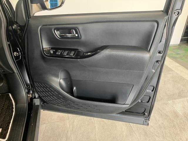 ヴォクシーＺＳ　煌III　フルセグナビ　バックカメラ　車検整備付衝突回避軽減ブレーキ　デュアルエアコン　フルセグナビ　バックカメラ　Ｂｌｕｅｔｏｏｔｈ　ＴＶコントロール　前後ドラレコ　ＬＥＤ　両側電動スライドドア　スマートキー　クルーズコントロール　ＥＴＣ車載器（滋賀県）の中古車