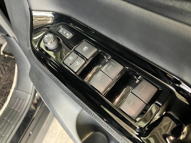 ヴォクシーＺＳ　煌III　フルセグナビ　バックカメラ　車検整備付衝突回避軽減ブレーキ　デュアルエアコン　フルセグナビ　バックカメラ　Ｂｌｕｅｔｏｏｔｈ　ＴＶコントロール　前後ドラレコ　ＬＥＤ　両側電動スライドドア　スマートキー　クルーズコントロール　ＥＴＣ車載器（滋賀県）の中古車