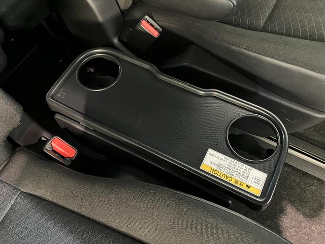 ノアＳ−Ｇ　フルセグナビ　バックカメラ　クルコン　車検整備付衝突被害軽減ブレーキ　　コーナーセンサー　フルセグナビ　Ｂｌｕｅｔｏｏｔｈ　ＤＶＤ　バックカメラ　ＥＴＣ２．０　レーダークルーズコントロール　左側電動スライドドア　ＬＥＤ　オートライト　スマートキー（滋賀県）の中古車