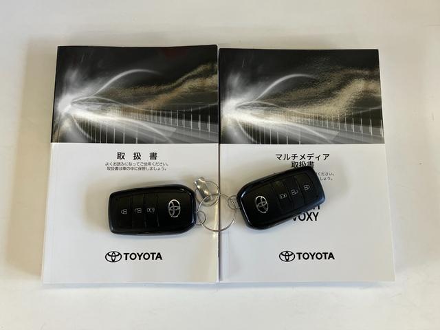 ノアＳ−Ｇ　フルセグナビ　バックカメラ　クルコン　車検整備付衝突被害軽減ブレーキ　　コーナーセンサー　フルセグナビ　Ｂｌｕｅｔｏｏｔｈ　ＤＶＤ　バックカメラ　ＥＴＣ２．０　レーダークルーズコントロール　左側電動スライドドア　ＬＥＤ　オートライト　スマートキー（滋賀県）の中古車