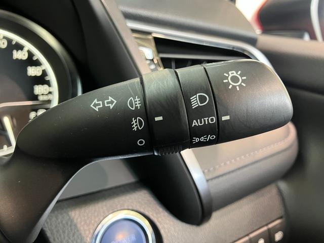 アルティスハイブリッドＧ　４ＷＤ　純正ナビ　レーダークルコン　Ｐカメラ追突被害軽減ブレーキ　ＬＥＤ　スマートキー　レーダークルコン　前席シートヒーター　フルセグナビ　ＤＶＤ　Ｂｌｕｅｔｏｏｔｈ　パノラマカメラ　ドラレコ（滋賀県）の中古車