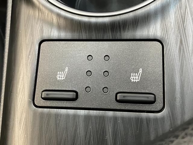 アルティスハイブリッドＧ　４ＷＤ　純正ナビ　レーダークルコン　Ｐカメラ追突被害軽減ブレーキ　ＬＥＤ　スマートキー　レーダークルコン　前席シートヒーター　フルセグナビ　ＤＶＤ　Ｂｌｕｅｔｏｏｔｈ　パノラマカメラ　ドラレコ（滋賀県）の中古車