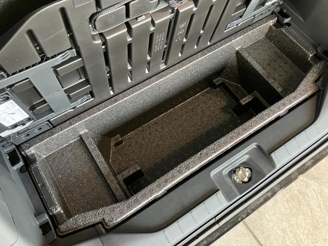 タントＸ　９型ディスプレイオーディオ　フルセグ　届出済未使用車衝突被害軽減ブレーキ　コーナーセンサー　９型ディスプレイオーディオ　フルセグ　Ｂｌｕｅｔｏｏｔｈ　ＵＳＢ　バックカメラ　左側電動スライドドア　前席シートヒーター　ＬＥＤ　オートライト　スマートキー（滋賀県）の中古車