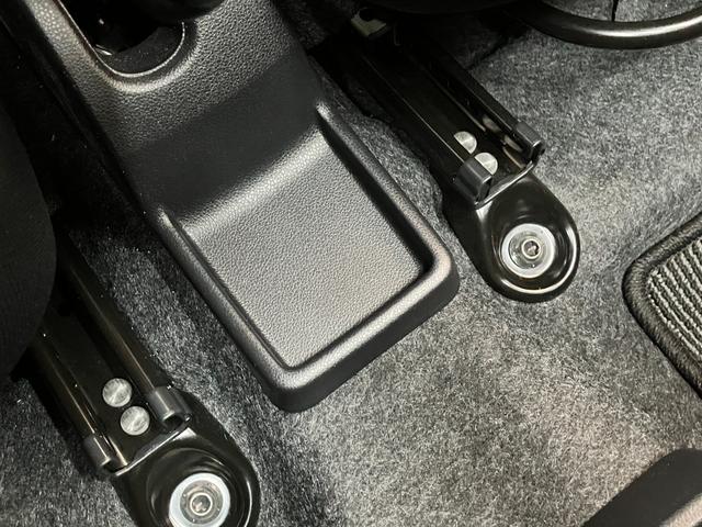 ミライースＬ　ＳＡ３　ＣＤステレオ　キーレスエントリー　走行３千キロ台衝突被害軽減ブレーキ　コーナーセンサー　バックカメラ（ナビ装着時用）　ＣＤステレオ　オートライト　マニュアルエアコン　マニュアルレベリング　キーレスエントリー　エコアイドル　セキュリティアラーム（滋賀県）の中古車