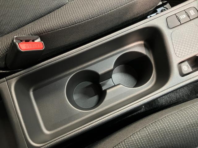 ヤリスクロスＧ　モデリスタ　ナビ　バックカメラ　クルコン衝突被害軽減ブレーキ　コーナーセンサー　ナビ　バックカメラ　Ｂｌｕｅｔｏｏｔｈ　ＵＳＢ　クルーズコントロール　ＥＴＣ　オートエアコン　オートライト　ＬＥＤヘッド　スマートキー（滋賀県）の中古車
