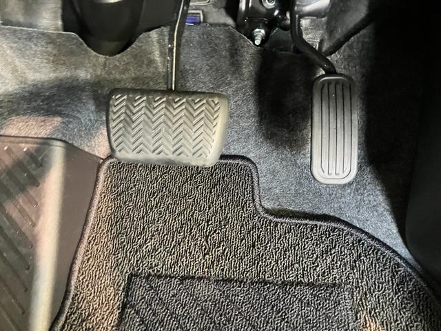 ヤリスクロスＧ　モデリスタ　ナビ　バックカメラ　クルコン衝突被害軽減ブレーキ　コーナーセンサー　ナビ　バックカメラ　Ｂｌｕｅｔｏｏｔｈ　ＵＳＢ　クルーズコントロール　ＥＴＣ　オートエアコン　オートライト　ＬＥＤヘッド　スマートキー（滋賀県）の中古車