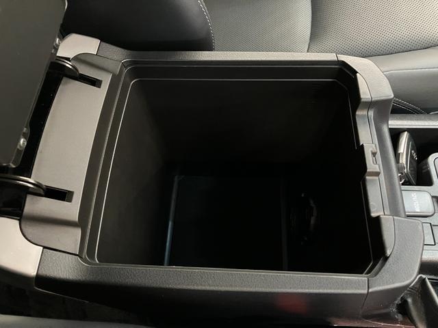 ランドクルーザープラドＴＸ　Ｌパッケージ　マットブラックエディション　フルセグナビ衝突被害軽減ブレーキ　コーナーセンサー　フルセグナビ　バックカメラ　Ｂｌｕｅｔｏｏｔｈ　ＥＴＣ　電動サンルーフ　ＬＥＤ　レーダークルコン　デフロック　デュアルエアコン　スマートキー　本革シート（滋賀県）の中古車