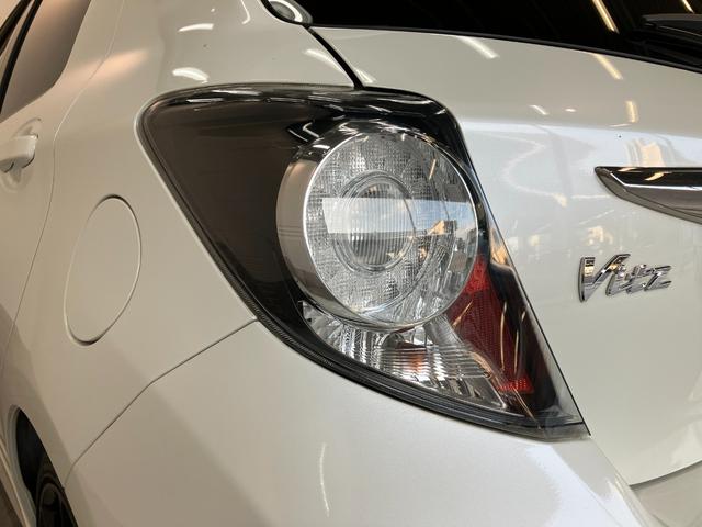 ヴィッツＲＳ　Ｇ’ｓスマートパッケージ　５ＭＴ　ＨＩＤ　車検整備付５ＭＴ　Ｇ’ｓ専用シート　Ｇ’ｓ専用アルミ　フルセグナビ　ＤＶＤ再生　Ｂｌｕｅｔｏｏｔｈ　ＥＴＣ車載器　ＨＩＤライト　オートエアコン　オートライト　電動格納式ドアミラー　スマートキー（滋賀県）の中古車