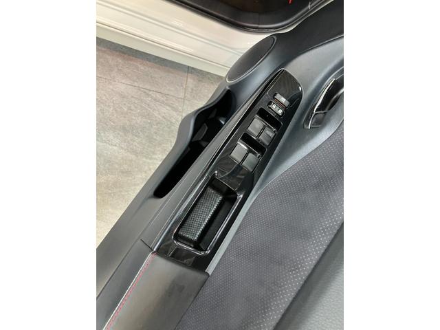 ヴィッツＲＳ　Ｇ’ｓスマートパッケージ　５ＭＴ　ＨＩＤ　車検整備付５ＭＴ　Ｇ’ｓ専用シート　Ｇ’ｓ専用アルミ　フルセグナビ　ＤＶＤ再生　Ｂｌｕｅｔｏｏｔｈ　ＥＴＣ車載器　ＨＩＤライト　オートエアコン　オートライト　電動格納式ドアミラー　スマートキー（滋賀県）の中古車